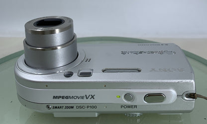 Sony Cyber Shot DSC-P100 5.1 MP SILVER + CHARGER + COVER NO CARD TESTED - 6747