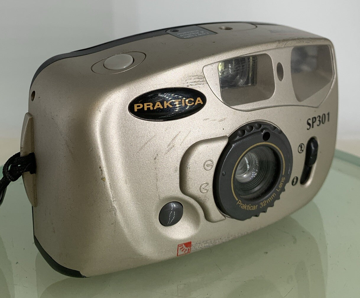 PRAKTICA SPORT SP301 Compact Point & Shoot 35mm Camera Silver TESTED - 8250