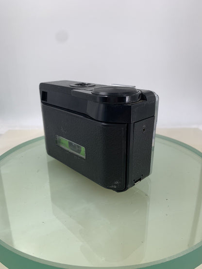 Kodak Instamatic Camera 133-X Viewfinder Camera BLACK WITH COVER TESTED - 853