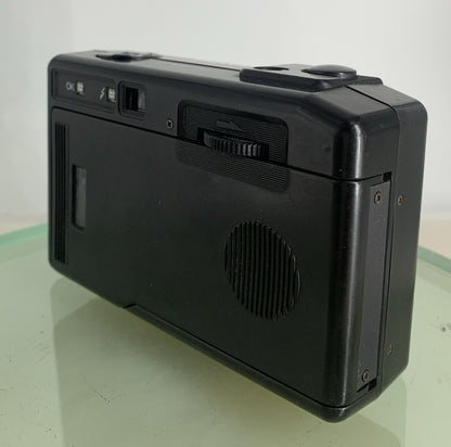 Miranda ME-X DX POINT AND SHOOT FILM CAMERA BLACK GOOD CONDITION TESTED - 7626