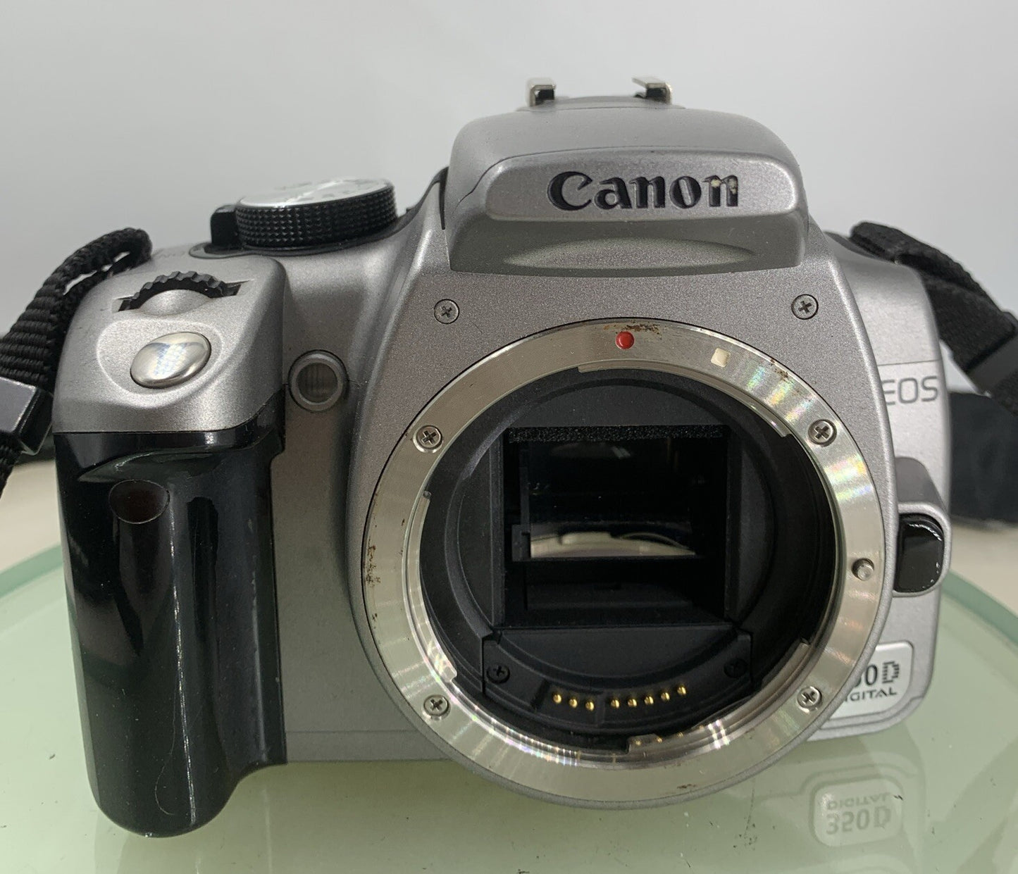 Canon EOS 350D COMPACT DIGITAL SLR Camera BODY GREY WITH CHARGER TESTED - 411