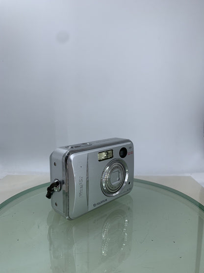 Fujifilm Digital Camera FinePix A350 5.2MP NO CARD NO CHARGER TESTED - 3611