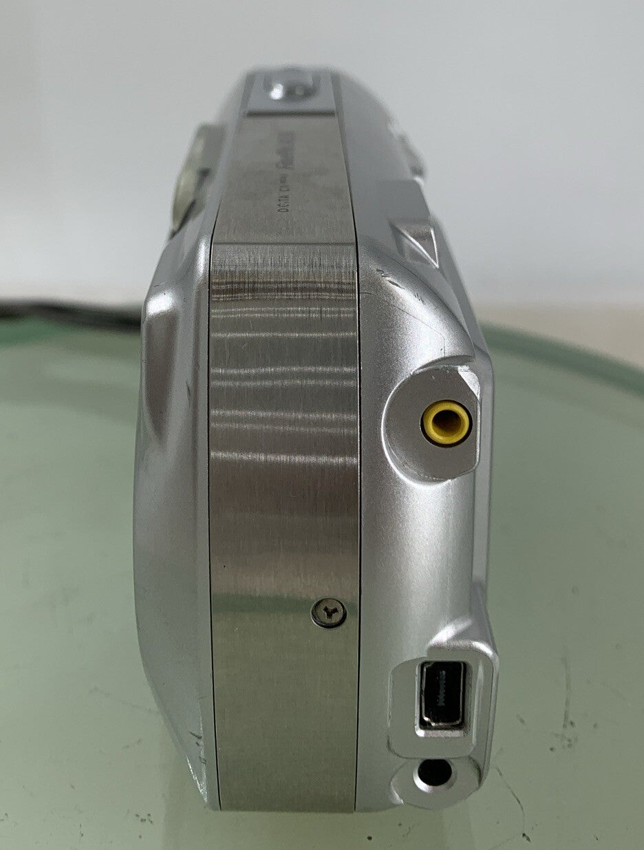 Fujifilm FinePix Digital Camera A330 3.2MP + 128MB CARD + COVER TESTED - 7623
