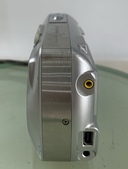 Fujifilm FinePix Digital Camera A330 3.2MP + 128MB CARD + COVER TESTED - 7623