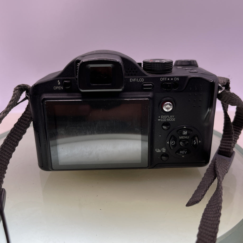 Panasonic Lumix DMC-FZ7  Digital Bridge Camera Leica 12x Zoom Charger+2GB #3664