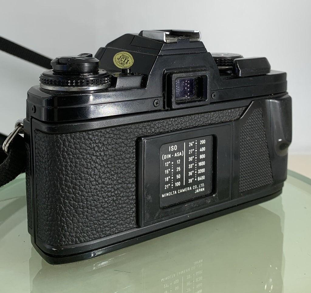 Minolta X-700 35mm Film SLR Manual Camera w-Minolta 50mm f/1.7 MD Lens ++ - #1814