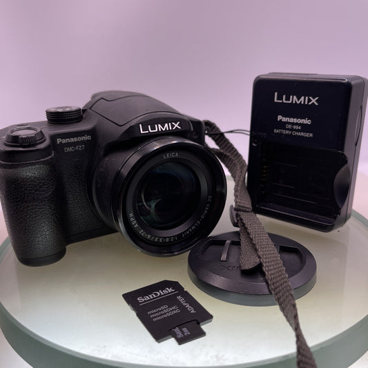 Panasonic Lumix DMC-FZ7  Digital Bridge Camera Leica 12x Zoom Charger+2GB #3660