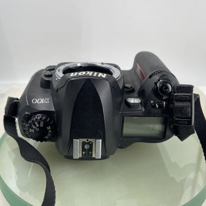 Nikon D100 6.1MP Digital SLR Camera Body Comes With Battery & Charger #6904