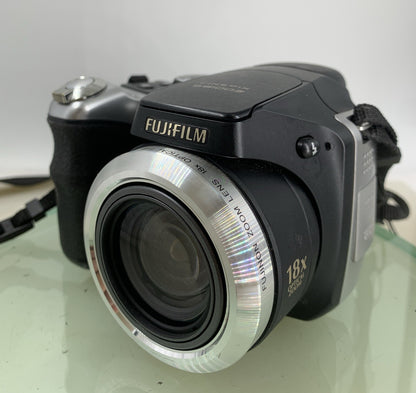 Fujifilm FINEPIX S8100fd 10.0mp 18x Camera Black + 1GB SD CARD TESTED - 1292