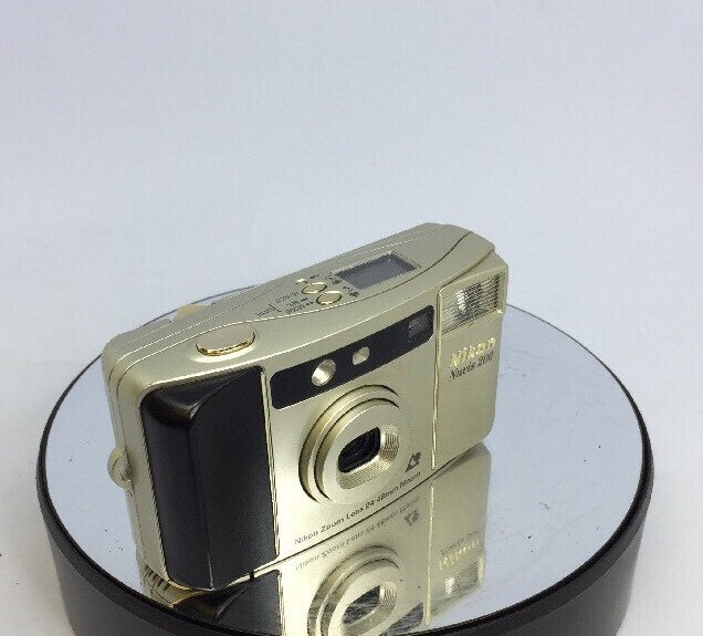 Nikon Nuvis 200 APS 24-48mm Lens Compact Camera. in good condition TESTED#3955