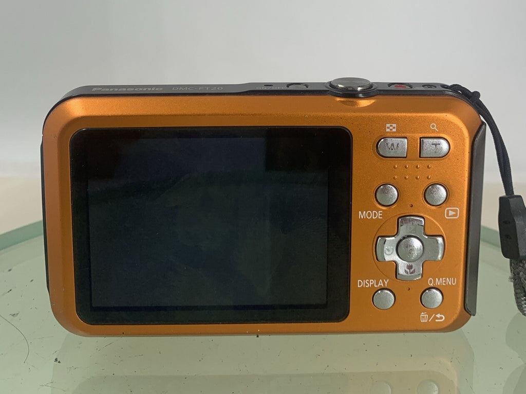 Panasonic Lumix DMC-FT20 Waterproof ORANGE Camera WITH CHARGER TESTED - 345