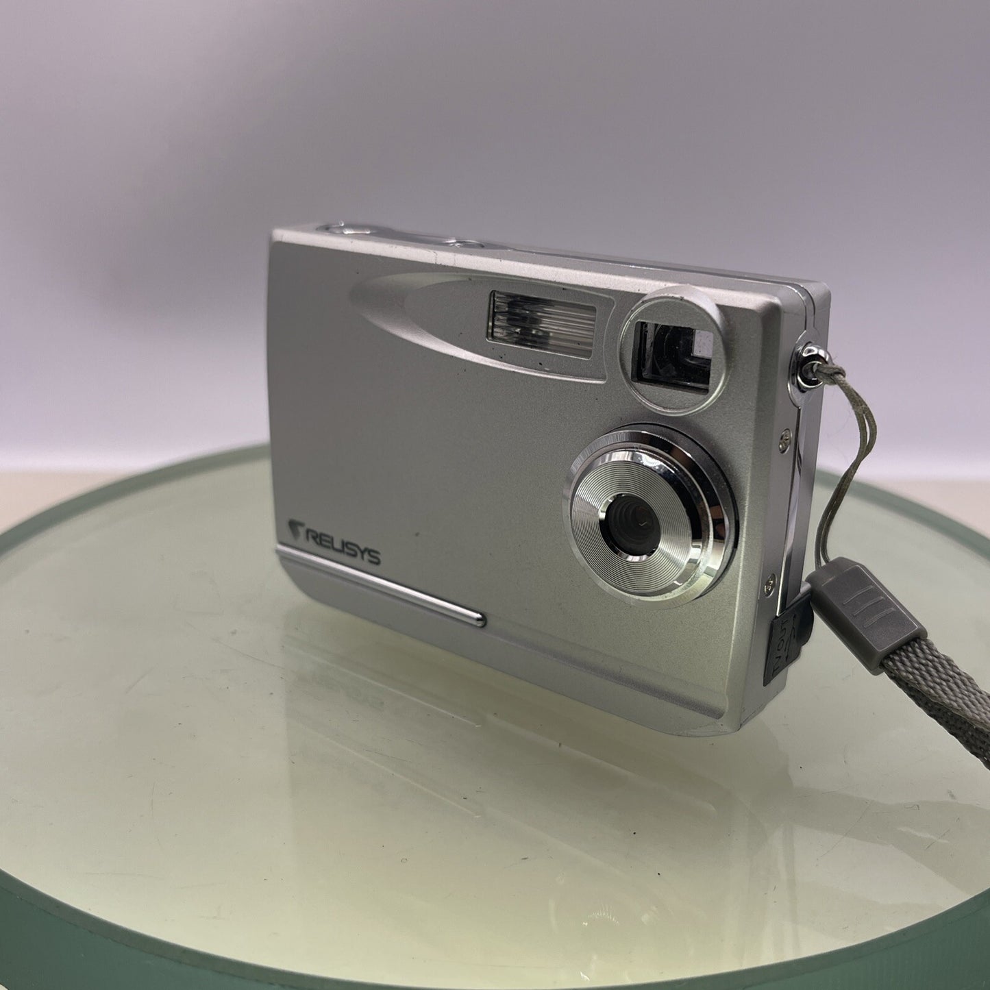 Relisys RDC-3100 3.1MP Compact Digital Camera Silver Tested 128MB SD Card #6412