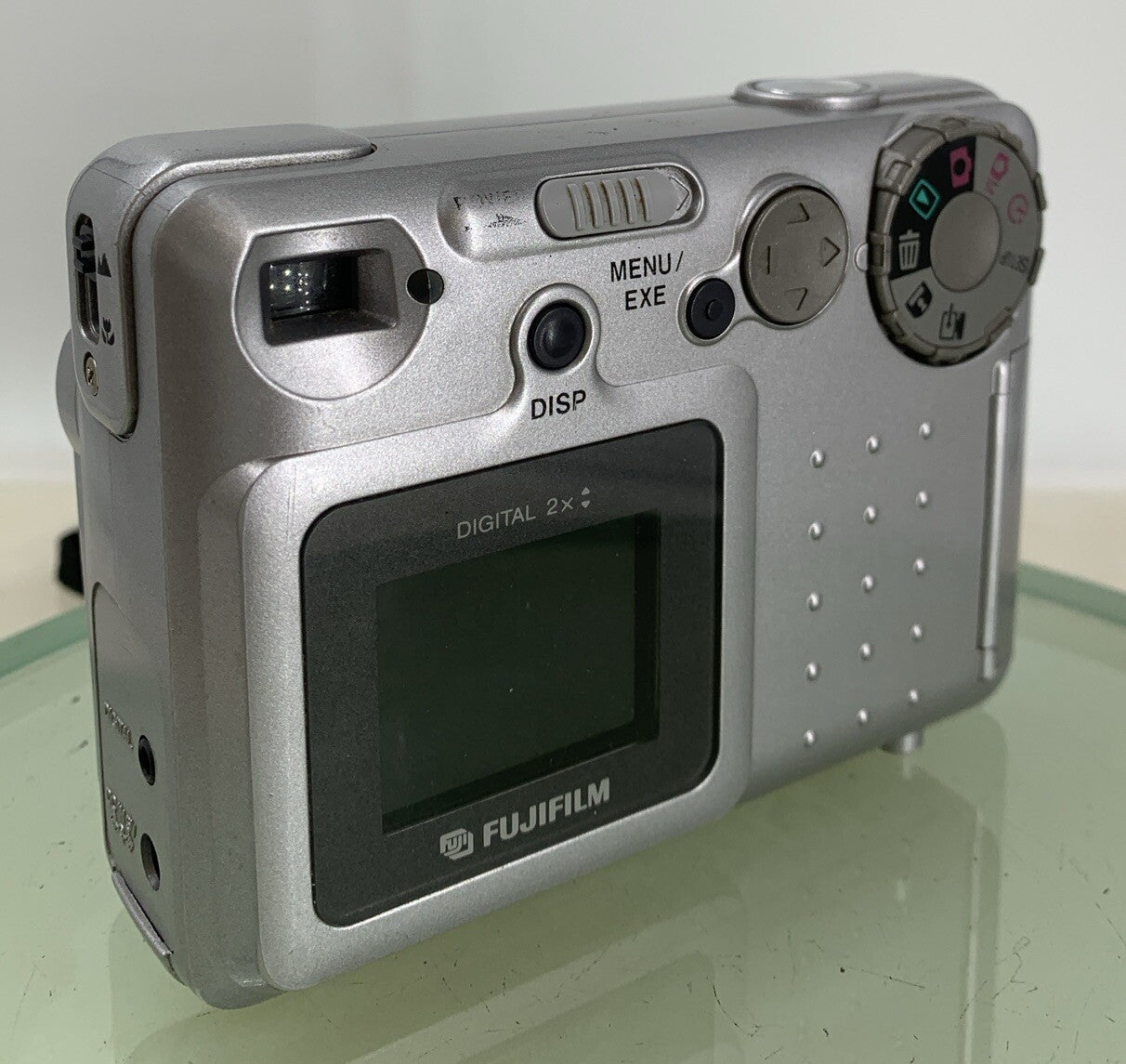 Fujifilm Digital Camera MX-1200 1.3MP 128 MB CARD NO CHARGER SIIVER TESTED - 6534