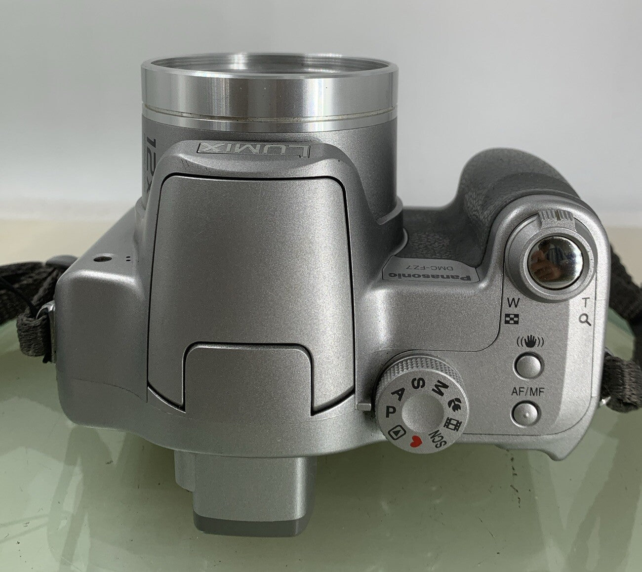 Panasonic Lumix DMC-FZ7 COMPACT DIGITAL CAMERA SILVER+CHARGER+BAG TESTED - 4577