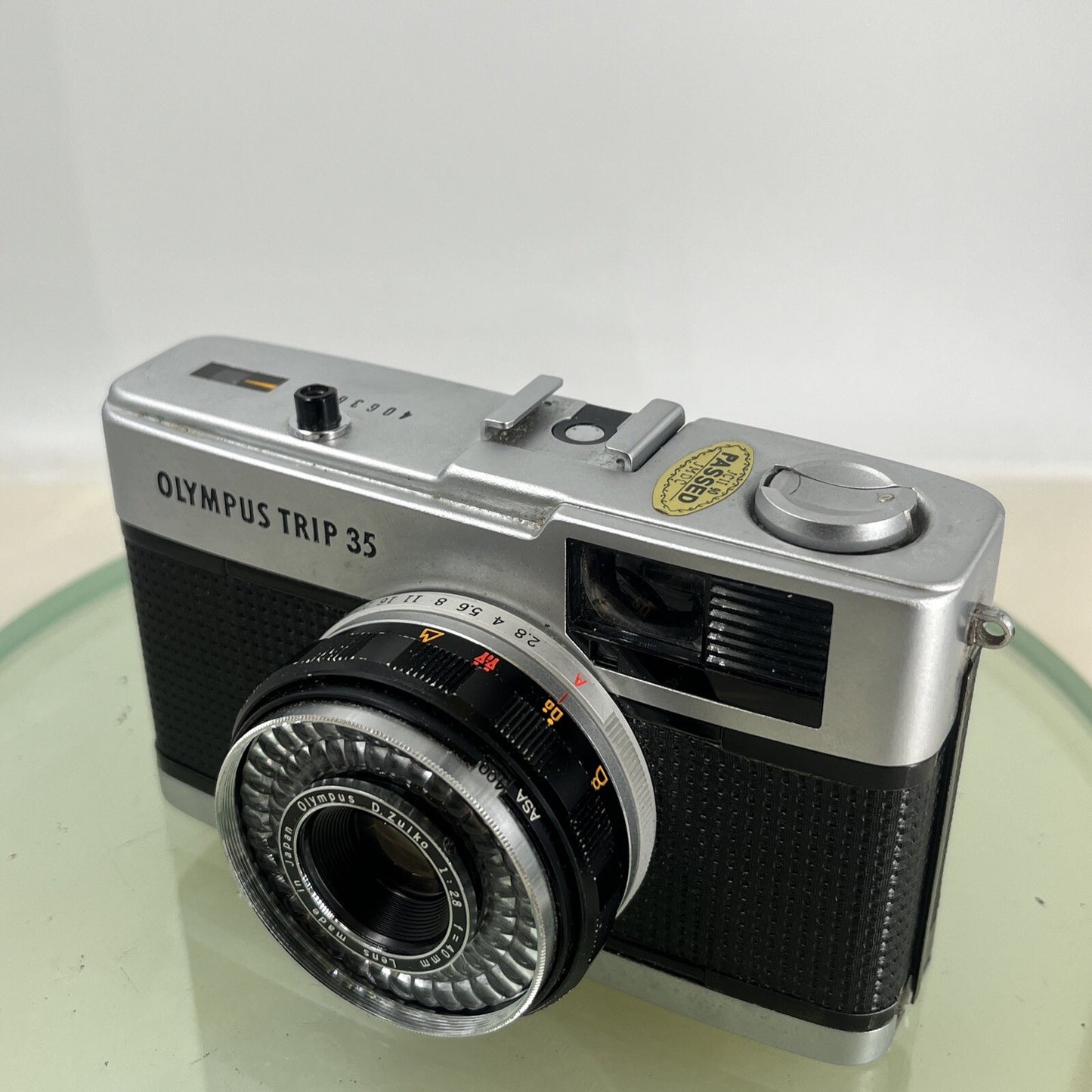 Olympus Trip 35 35mm Viewfinder Camera, with Olympus 40mm f/2.8 Lens TESTED #8902