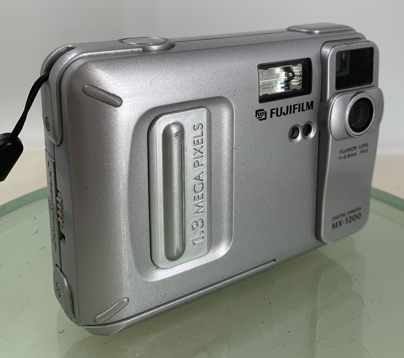 Fujifilm Digital Camera MX-1200 1.3MP 128 MB CARD NO CHARGER SIIVER TESTED - 6530