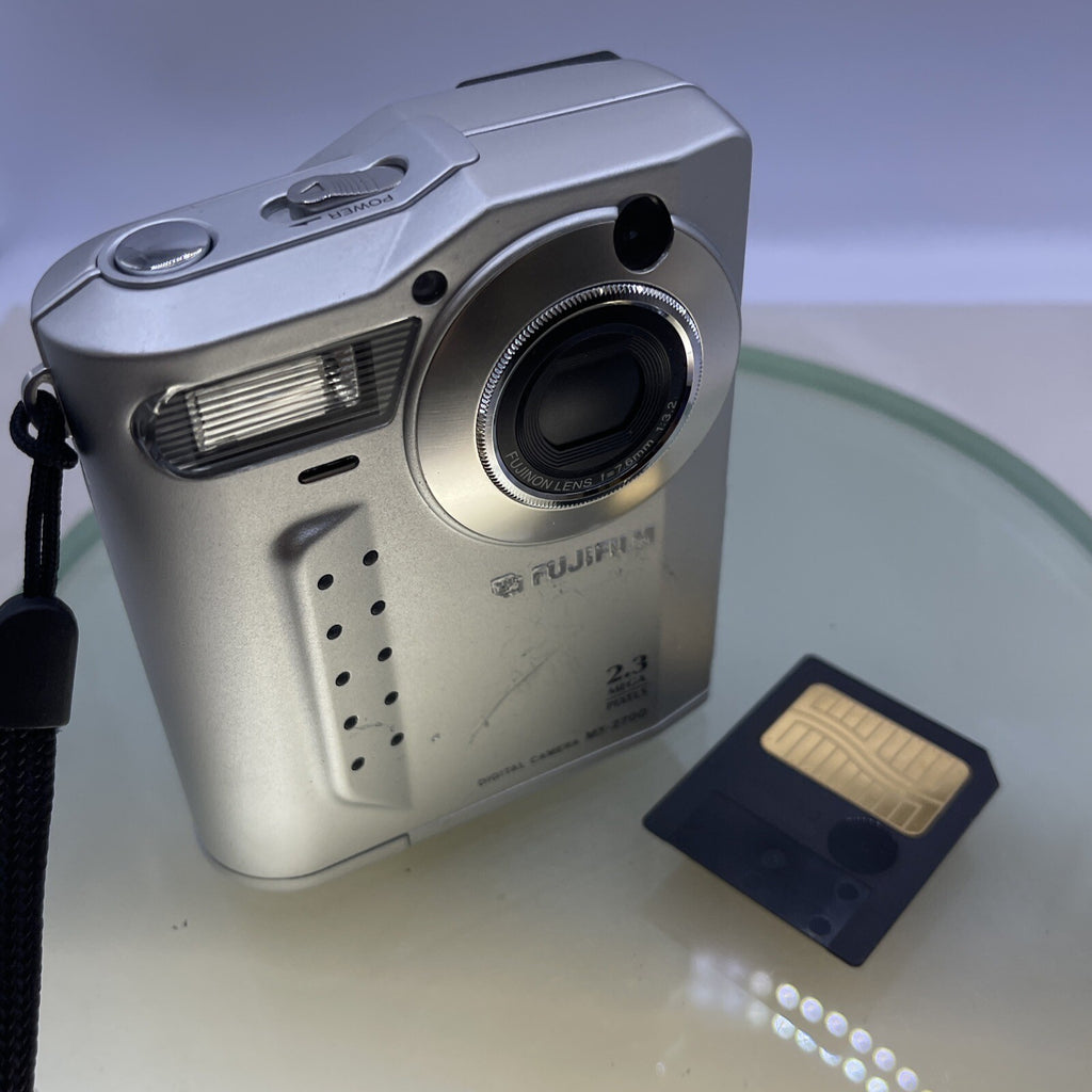 Fujifilm MX-2700 Zoom 2.3MP Compact Digital Camera Silver Tested NO BATTERY #1181