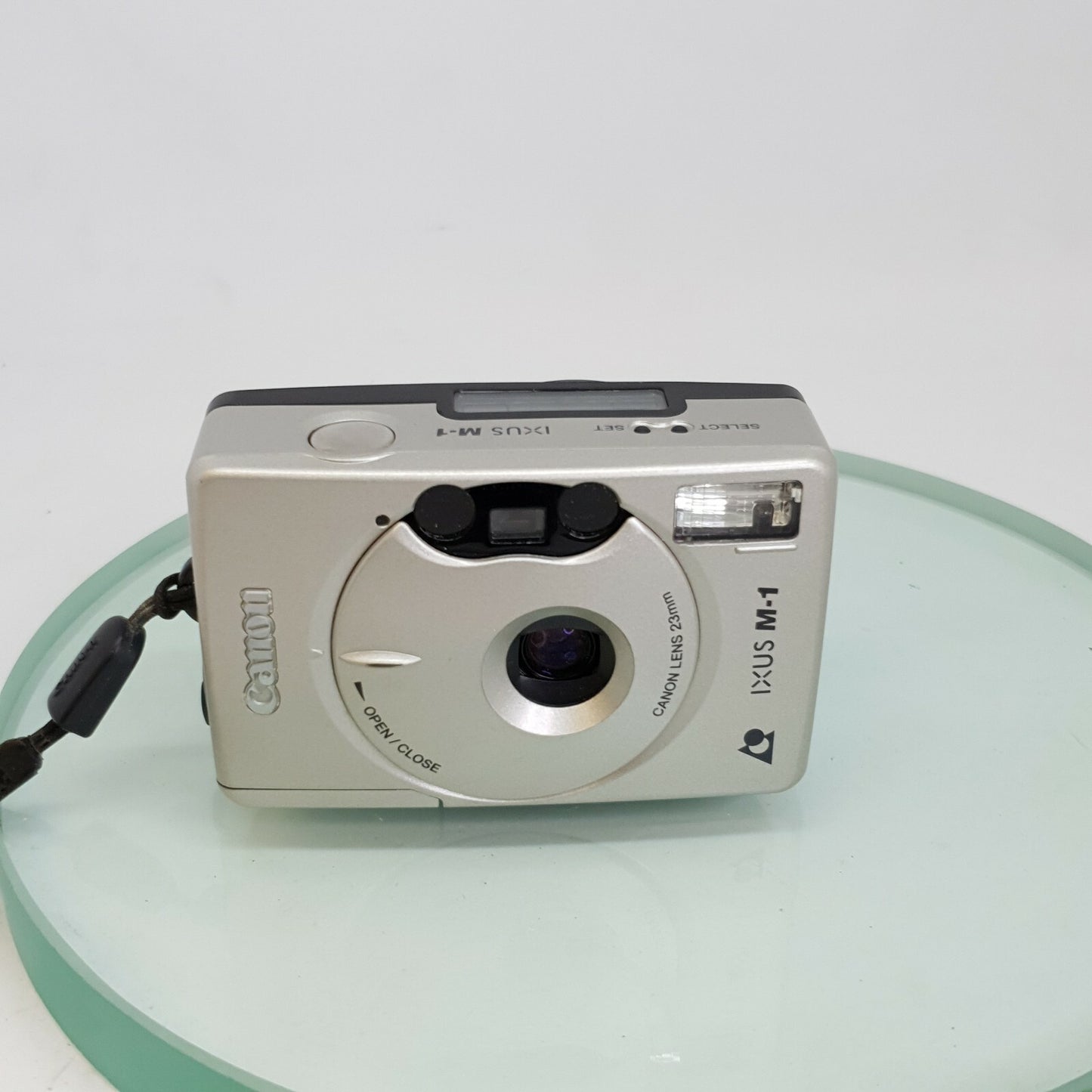 Vintage Canon IXUS M-1 APS Camera 23mm wide angle Panorama zoom Lens TESTED #8441