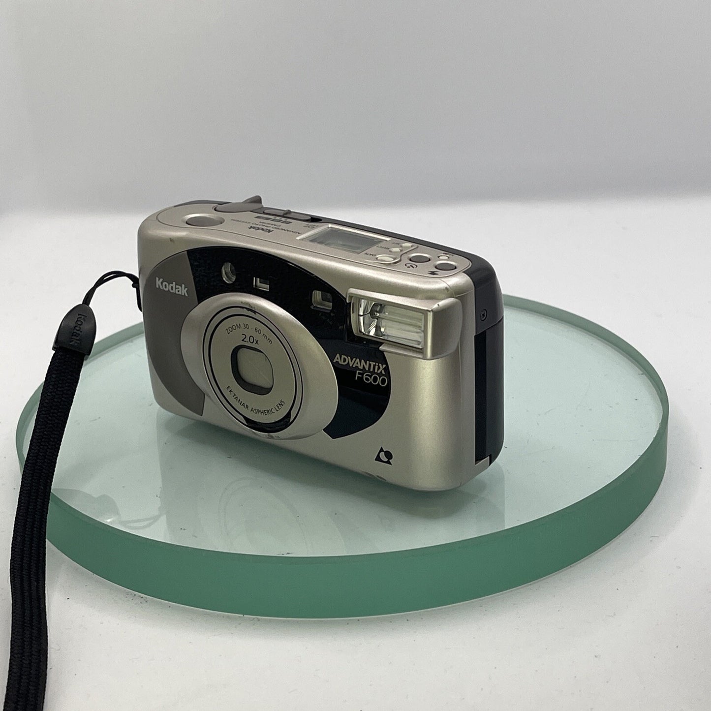 NICE RETRO 90'S KODAK ADVANTIX F600 CAMERA,ZOOM,ELECTRONIC FLASH, Tested #9652