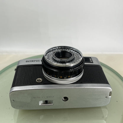 Olympus Trip 35 35mm Viewfinder Camera, with Olympus 40mm f/2.8 Lens TESTED #8908