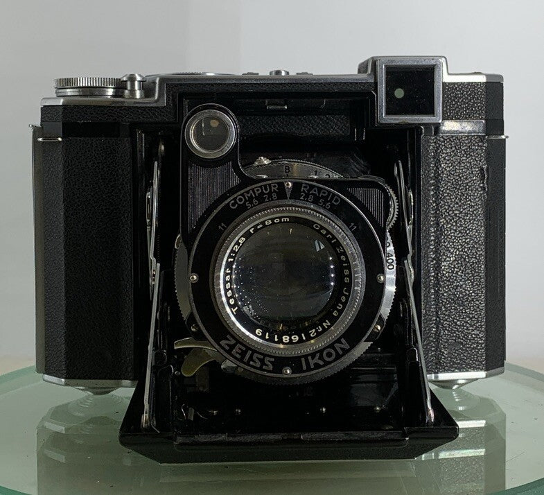 ZEISS IKON SUPER IKONTA 532/16 Folding Camera. Zeiss Tessar T 2.8/80mm Lens #2361