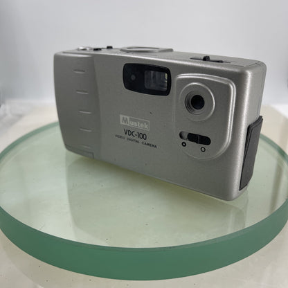 Mustek VDC-100 - Vintage Retro Digital Camera #9312