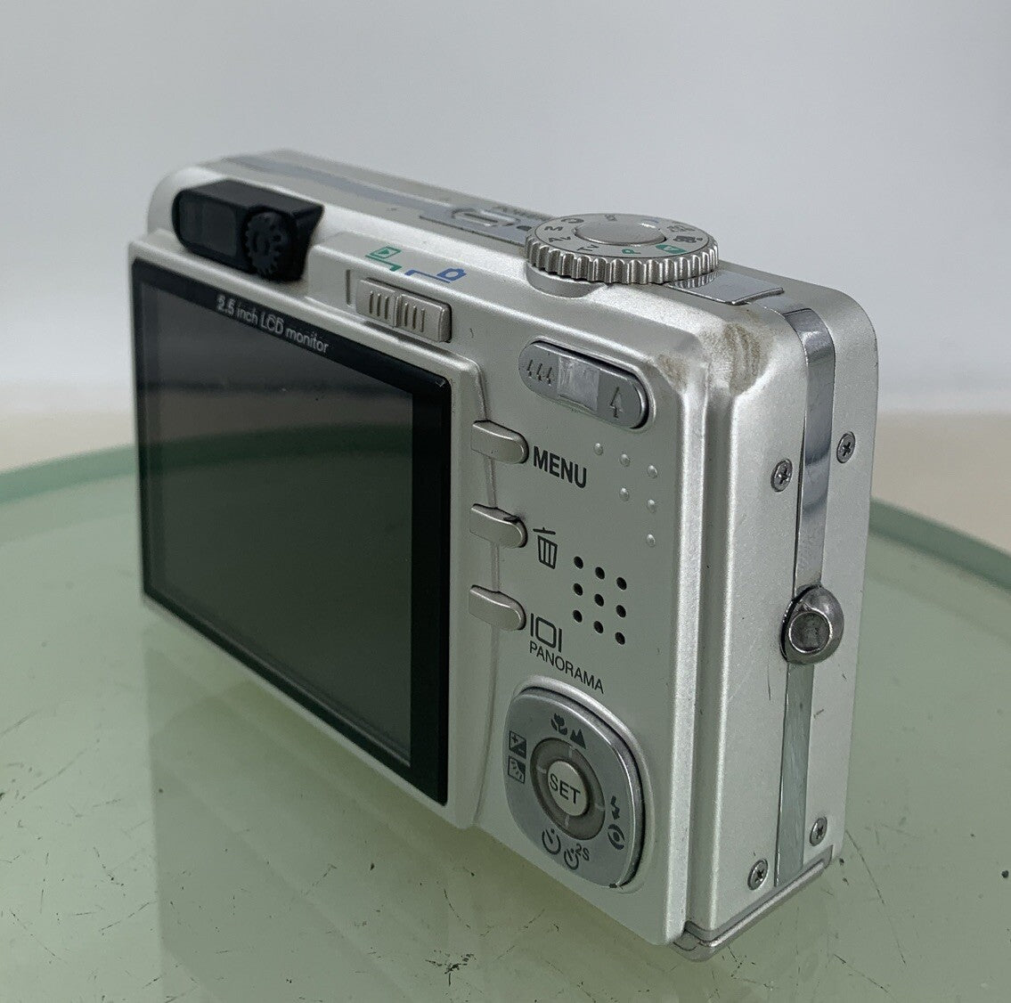 TRAVELER DC-8300 DIGITAL STILL CAMERA SILVER WITH CHARGER +COVER TESTED - 3226