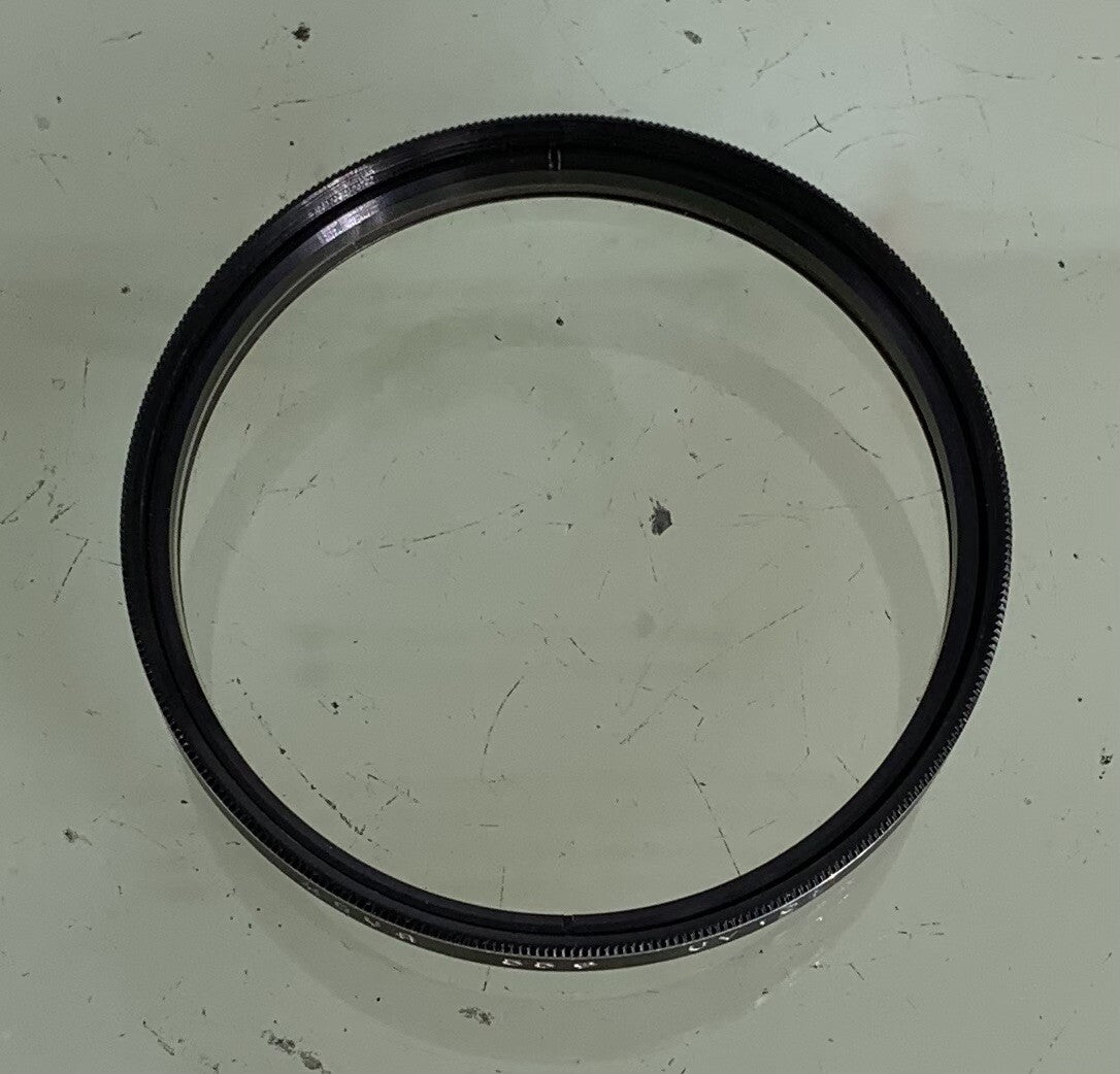 GENIUNE HOYA FILTER FOR CAMERA LENS BLACK CLEAN AND GOOD CONDITION - 6601