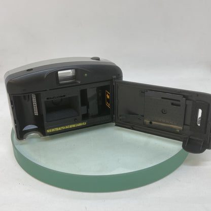 Vintage Praktica M-10 Vintage 35mm Camera, Tested, Comes with case #5264