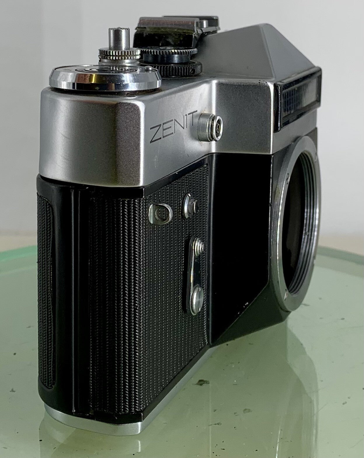Zenit EM 35mm SLR Film Camera Body Only + Tested - 8912
