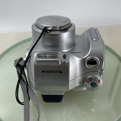 Fujifilm FinePix 2800 Zoom 2.0MP Compact Digital Camera Silver Tested #8347