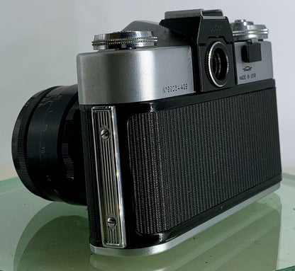 Vintage Zenit - B SLR Camera + HELIOS-44-2  2/58 Lens + SILVER + TESTED - 1735