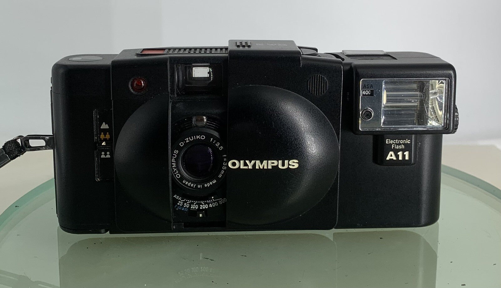 OLYMPUS XA2 Electronic Flash A11 D.ZUIKO 35mm f3.5 POINT & SHOOT CAMERA Case#1891