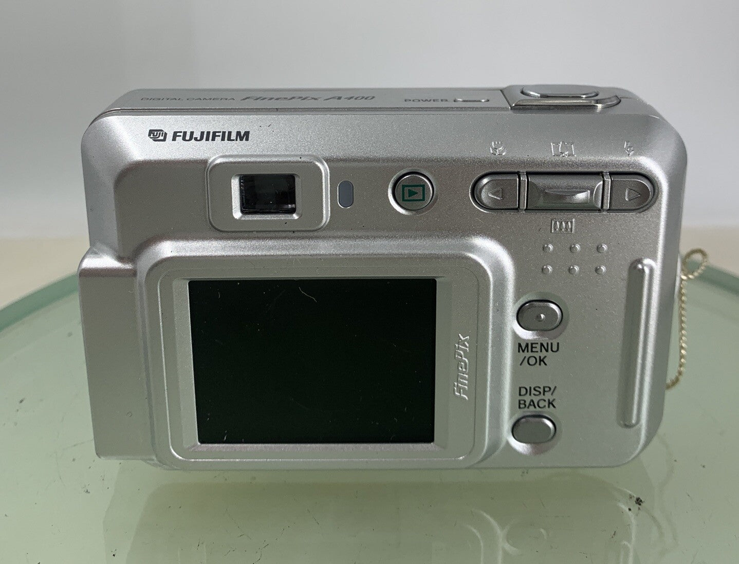 Fujifilm FINEPIX A400 COMPACT DIGITAL CAMERA SILVER 4.1 MP NO CARD- TESTED-3335