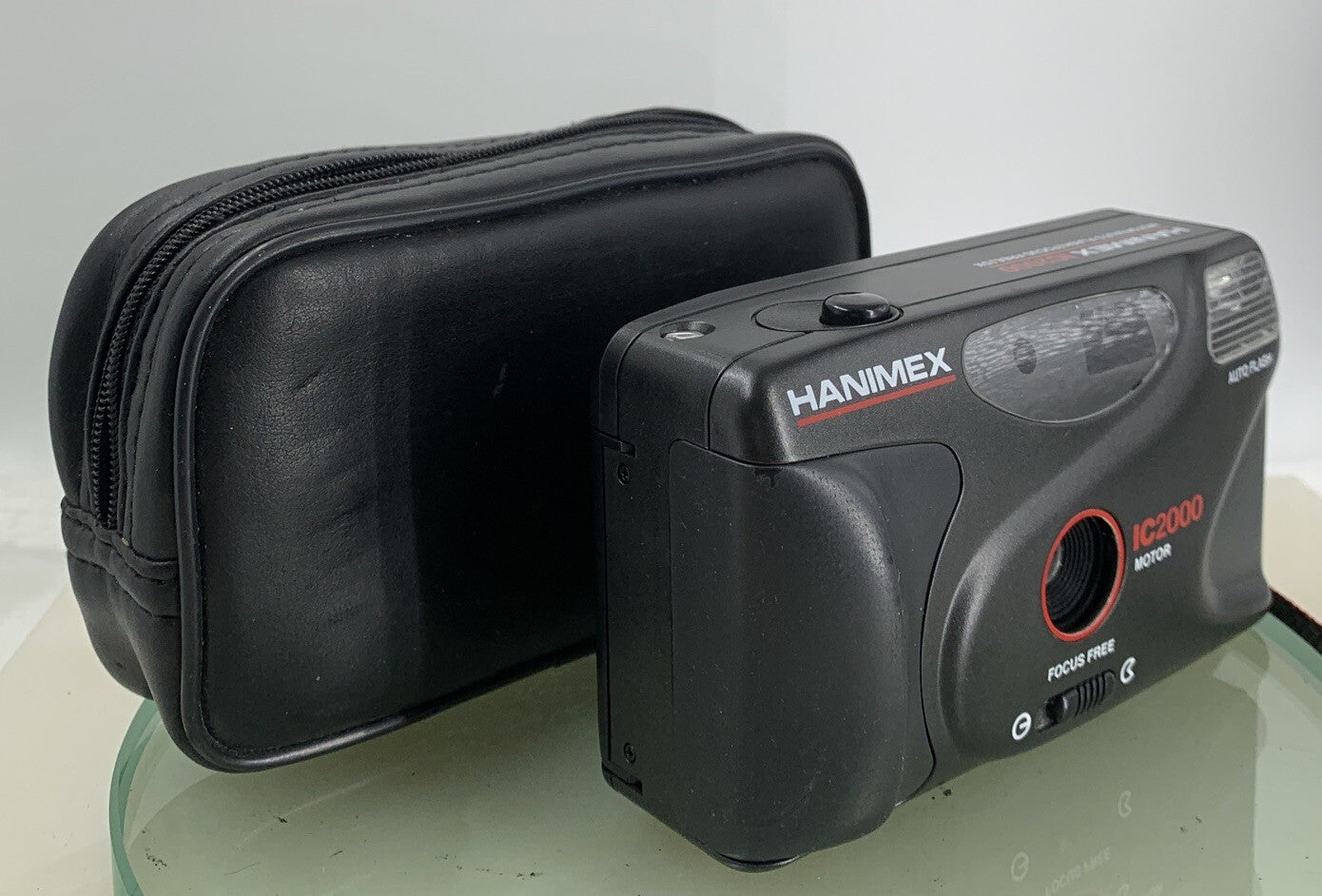 Hanimex IC2000 Pentax POINT AND SHOOT FILM CAMERA BLACK WITH COVER- TESTED- 2840