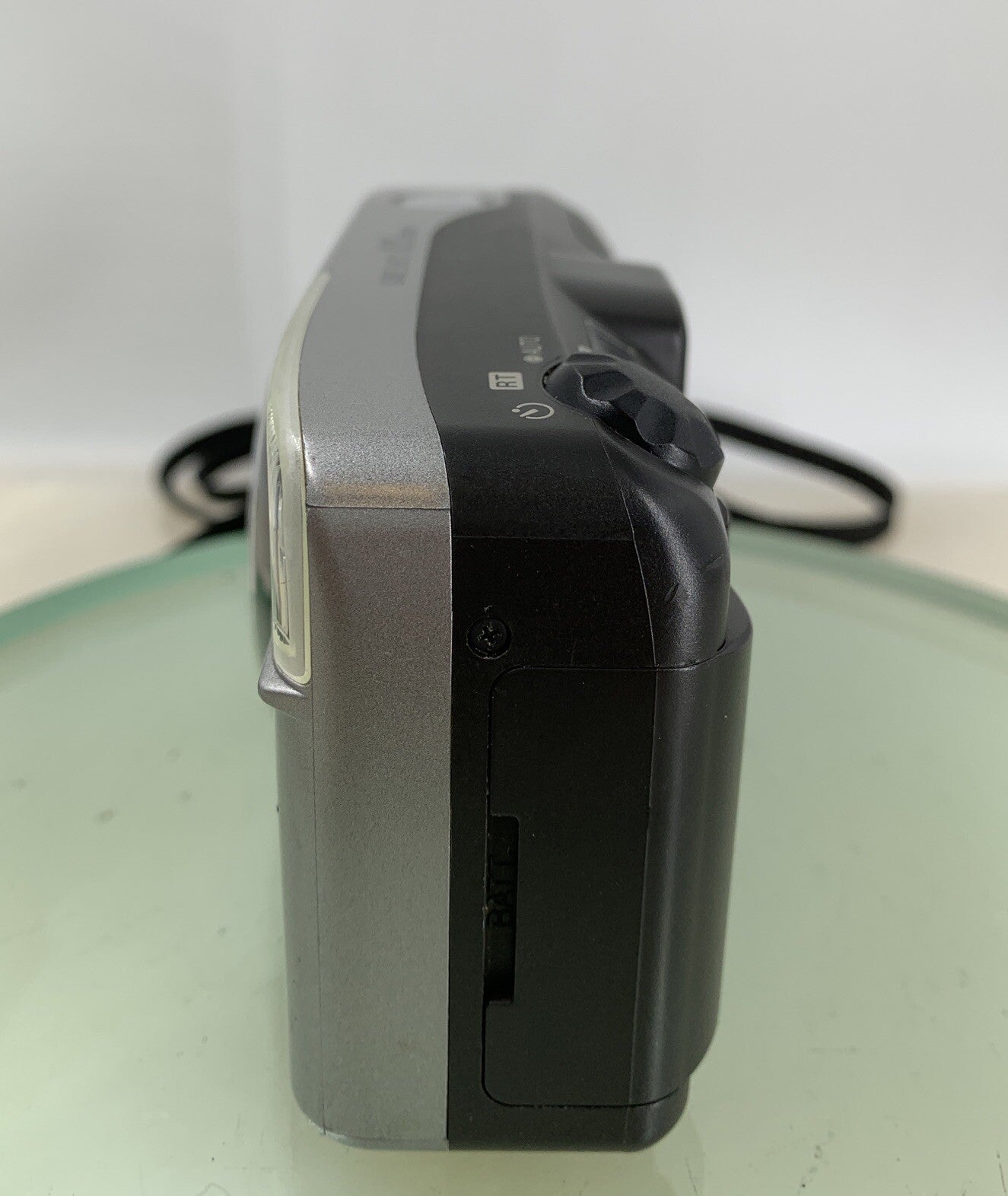Canon SureShot 105 Zoom 35mm Film Point and Shoot Camera Silver Tested - 8442