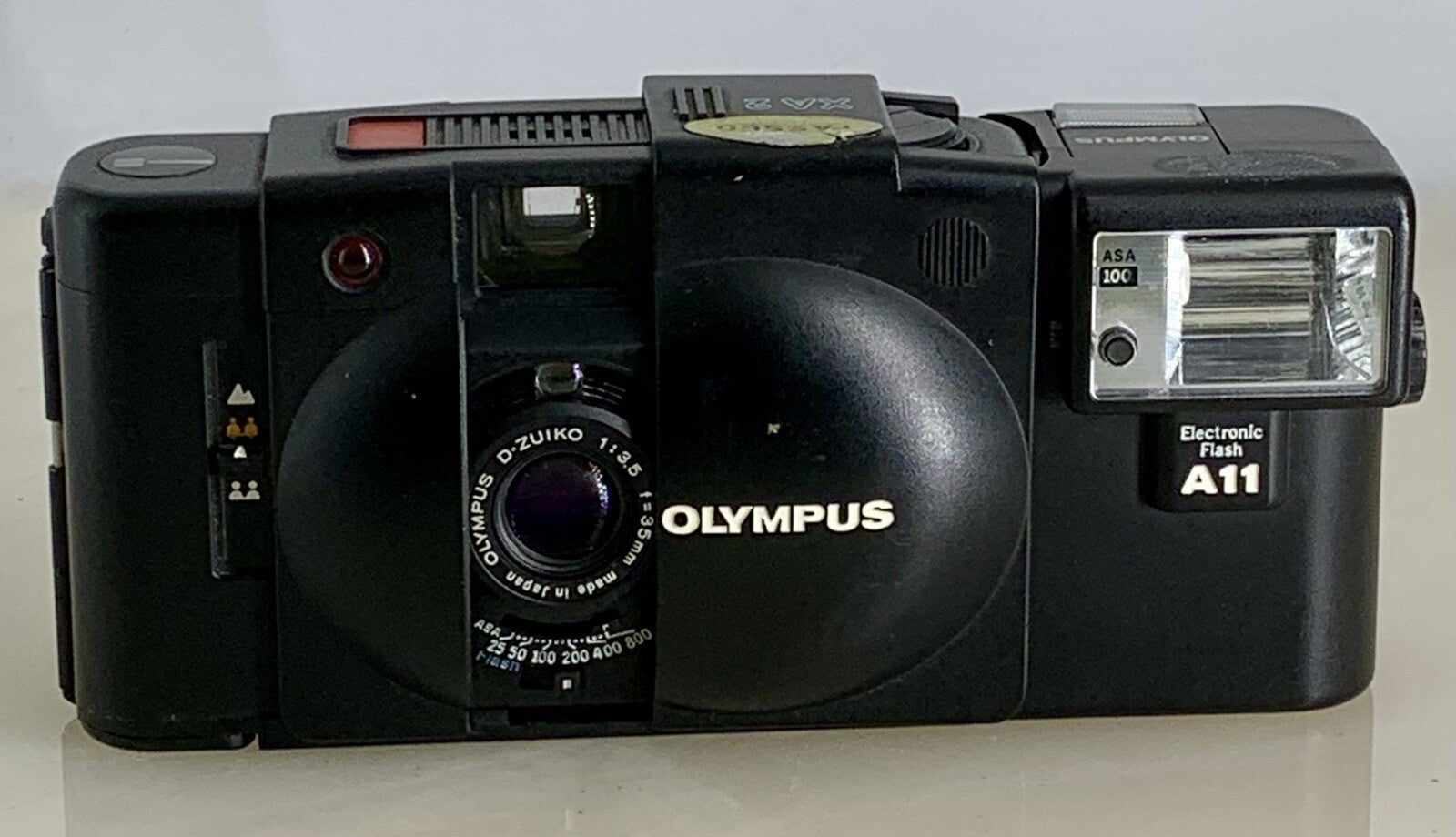 OLYMPUS XA2 Compact Camera 35mm Flash A11 D.ZUIKO 35mm f3.5 TESTED , mju 691