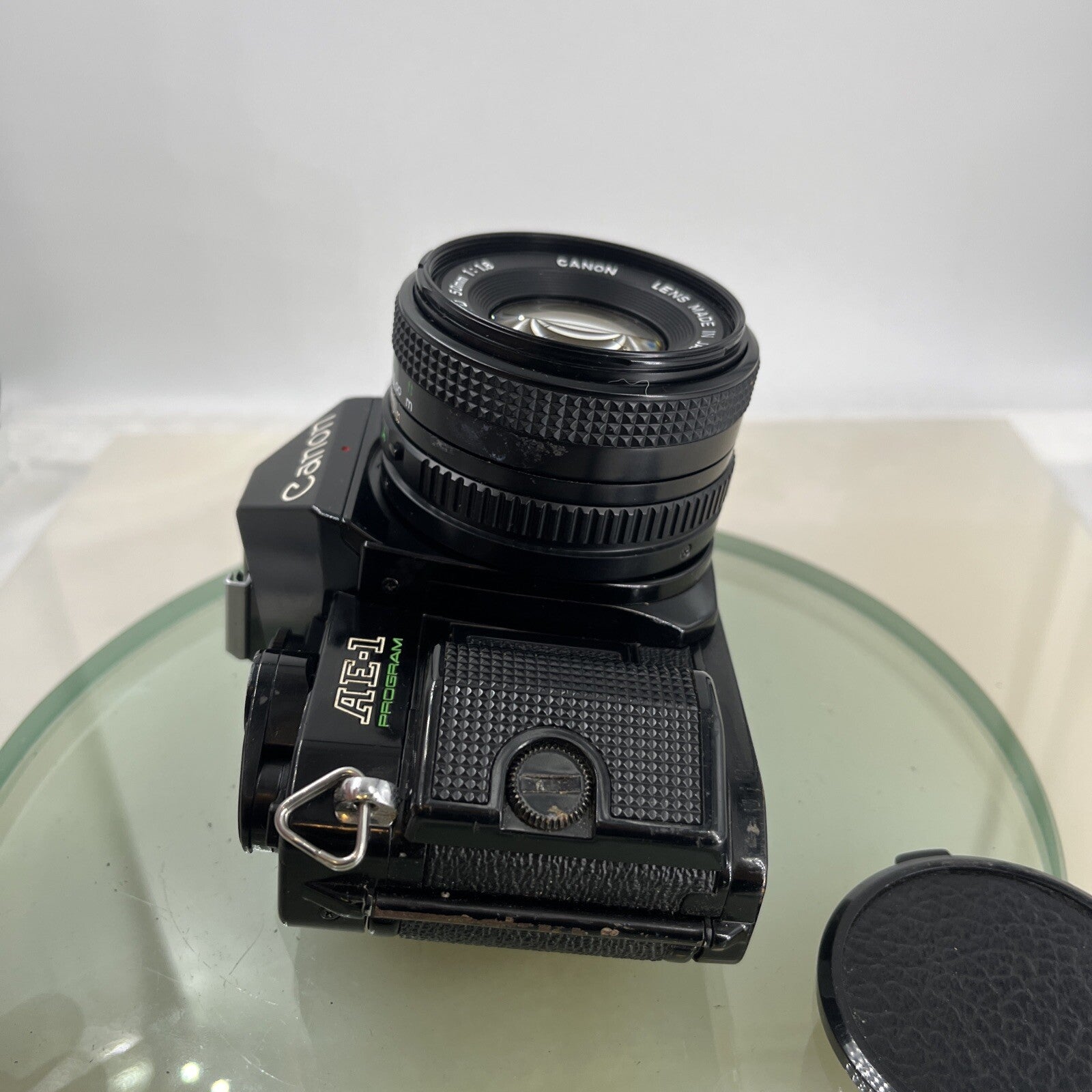 Canon AE-1 Program 35mm SLR Film Manual Camera BLACK+Canon 50mm F/1.8 FD Lens7577