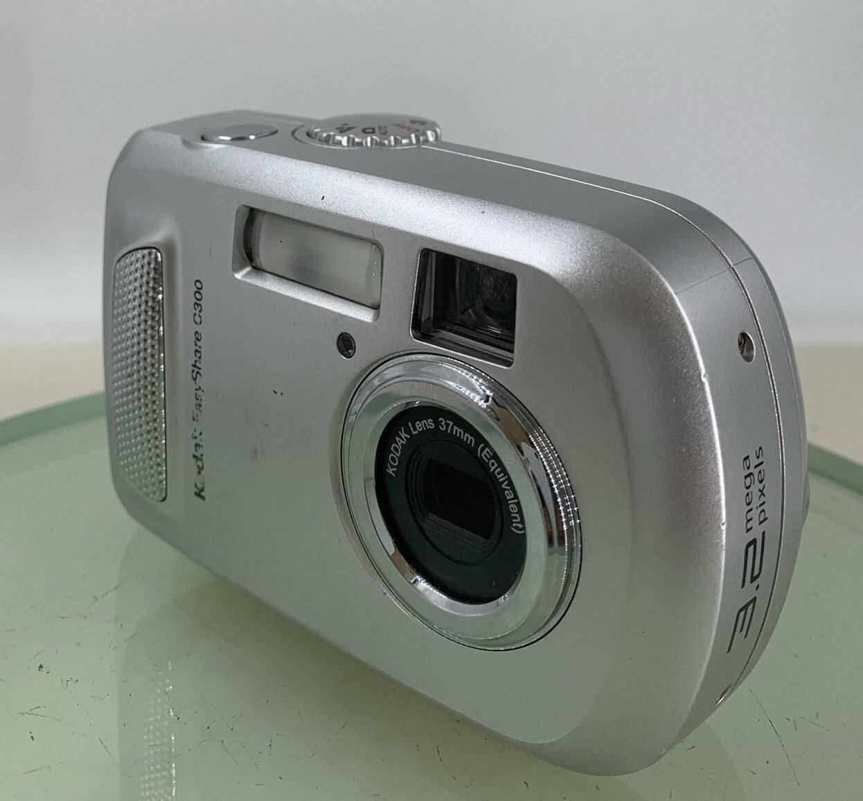 Kodak EasyShare C300 3.2MP Compact Digital Camera SILVER 1 GB CARD TESTED - 6512