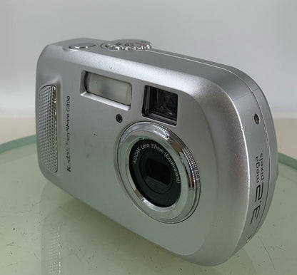 Kodak EasyShare C300 3.2MP Compact Digital Camera SILVER 1 GB CARD TESTED - 6512