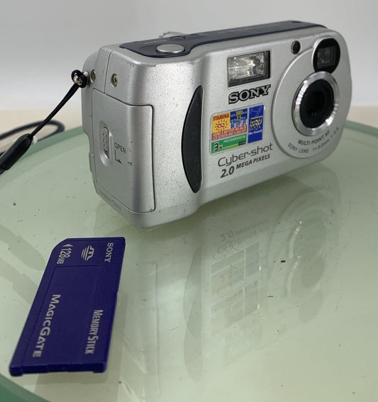Sony Digital Camera Cybershot DSC-P31 2.0MP Silver WITH 128MB CARD Tested - 120