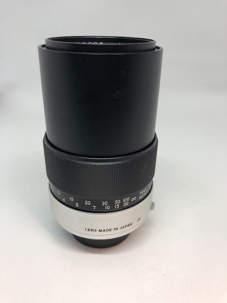 Camera lens Topcon Tokyo Kogaku UV Topcor 135mm. f4 per reflex .1