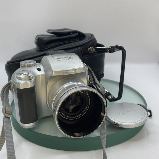 Fujifilm FinePix S3000 3.2MP 6x Zoom Mini SLR Style Digital Camera Tested #1590