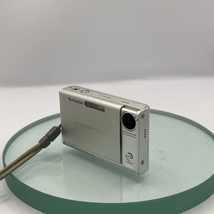 Fujifilm FinePix Z1 5.1 MP Digital Camera,  Charger/Battery TESTED, VGC#993