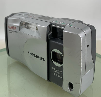 Olympus Camedia C-420L COMPACT  DIGITAL CAMERA SILVER NO CARD TESTED - 2712