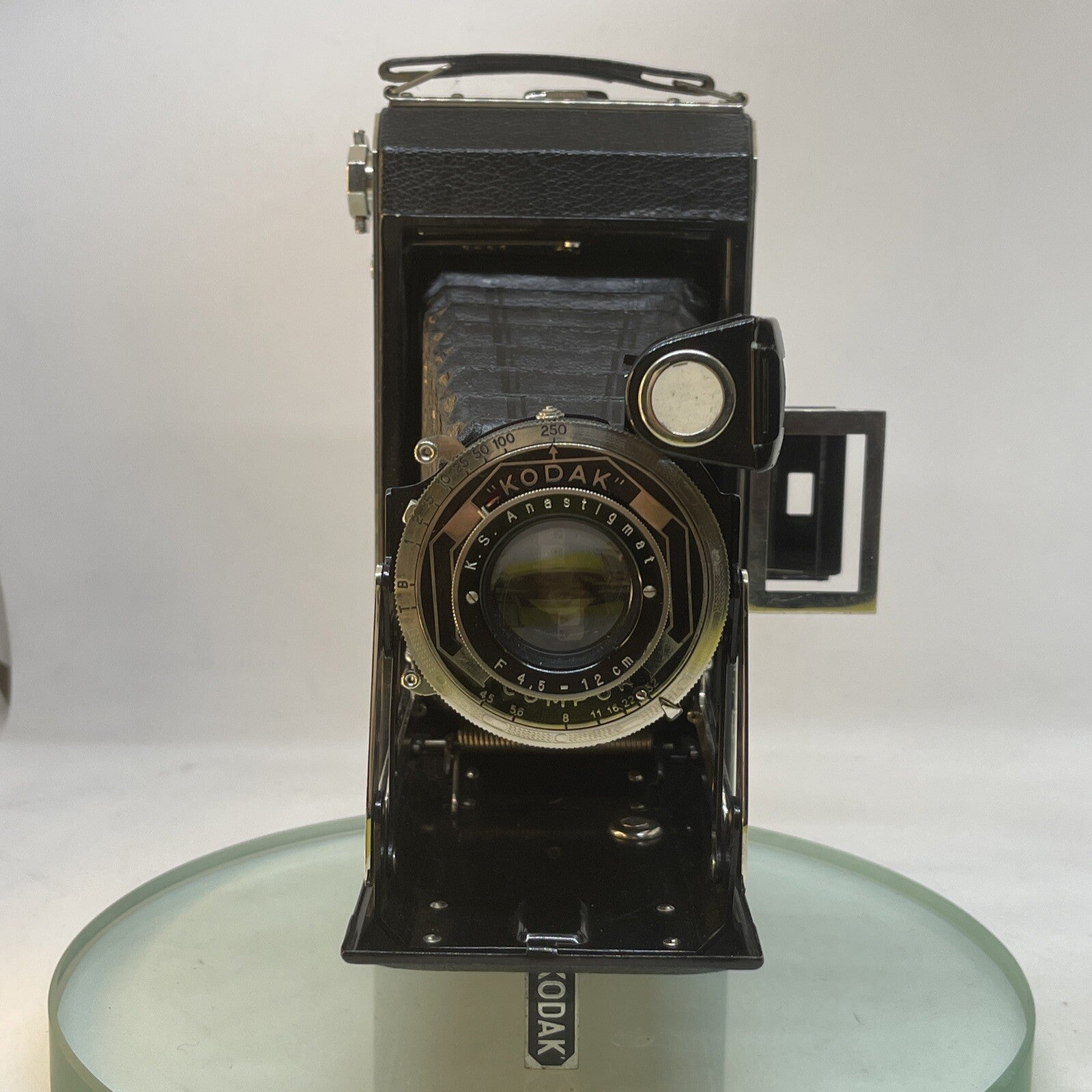 KODAK SIX-16 FOLDING CAMERA RARE WITH BOX NEEAR MINT CONDITION12CM F4,5     3832