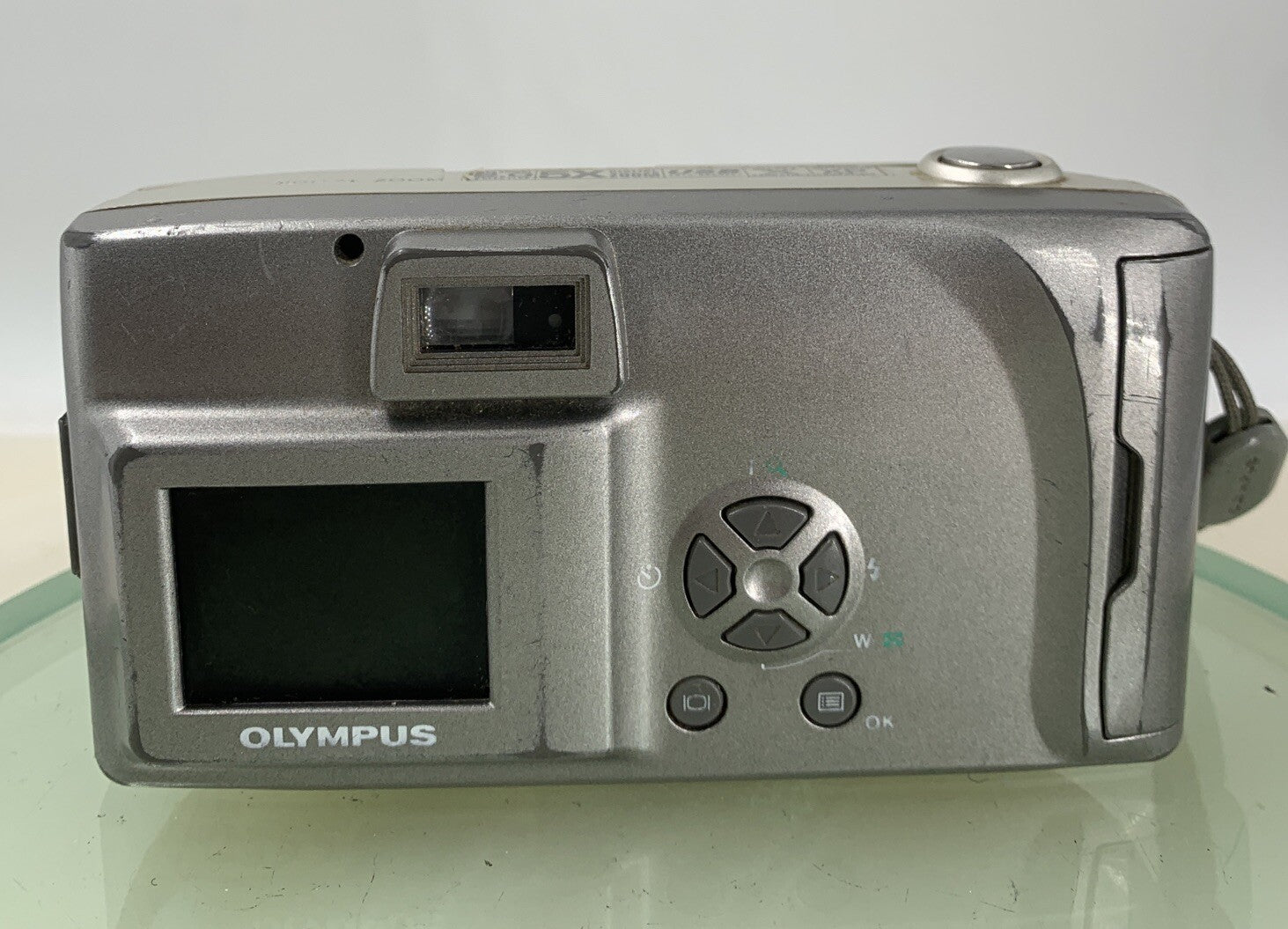 Olympus Camedia D-380 2MP Digital Compact Camera SILVER NO CHARGER - TESTED - 95