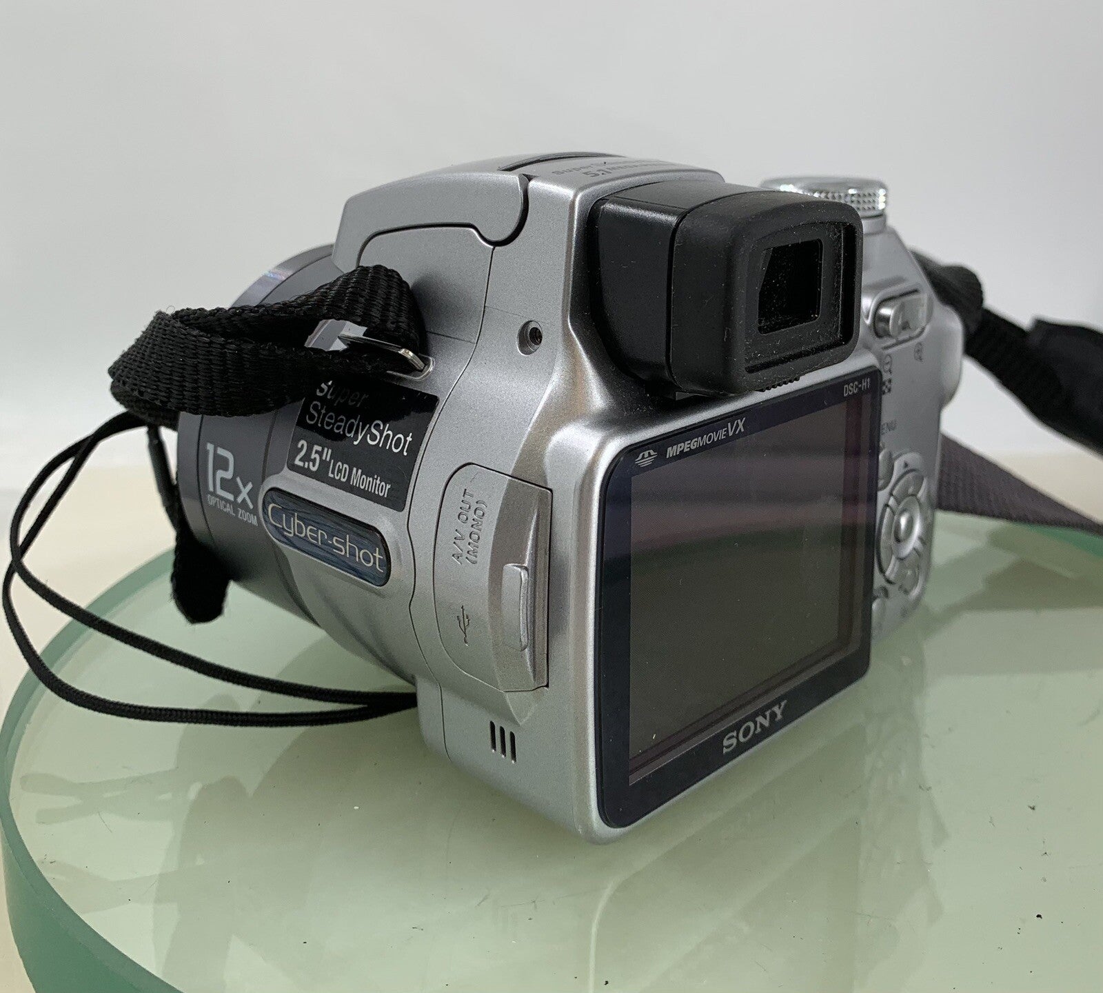 Sony Cyber-Shot DSC-H1 5.1MP DIGITAL CAMERA SILVER + BAG + WIRE TESTED - 9355