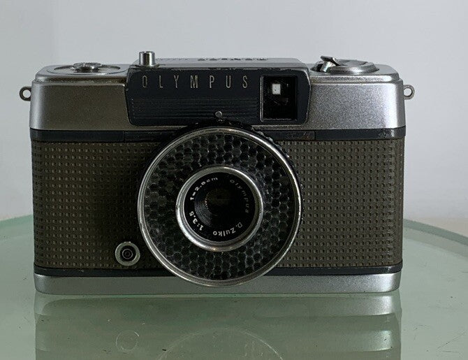 Olympus PEN EE 35mm Vintage film camera fully working Point & shoot 244249 #2431
