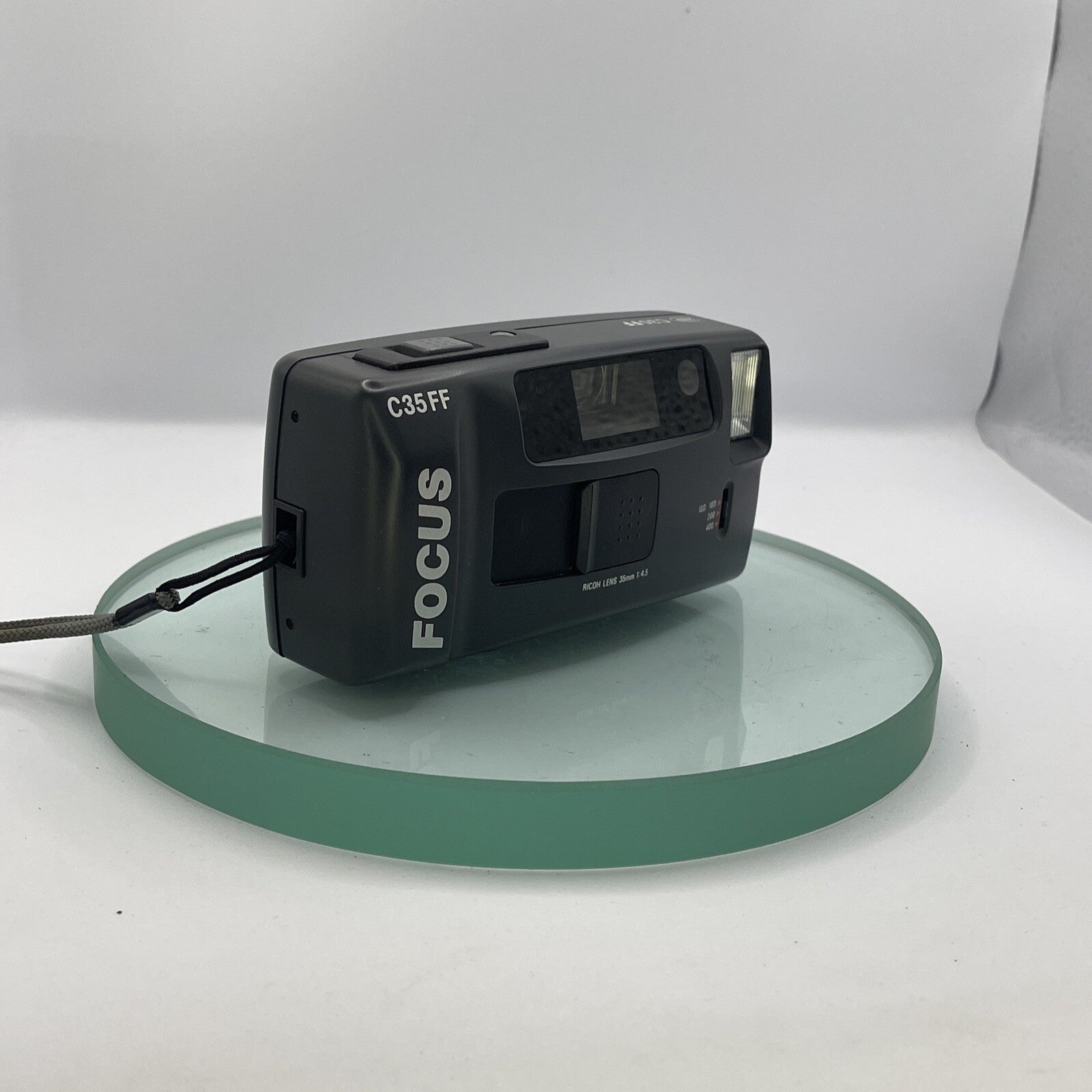 RARE BOOTS C35FF FOCUS RICOH LENS 1:4.5 35mm FILM CAMERA  MADE IN TAIWAN #861